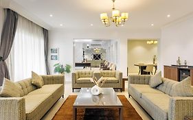 Metro Apartments